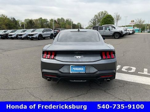 Used 2025 Ford Mustang Coupe image 5