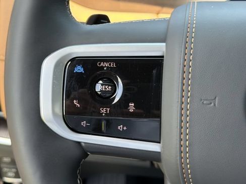 Certified 2025 Nissan Armada Platinum Reserve AWD/4WD image 29