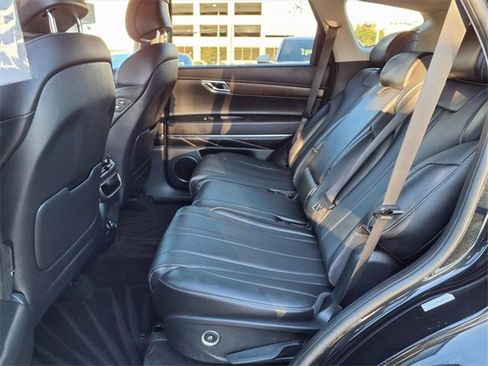 Used 2024 Genesis GV80 2.5T image 9