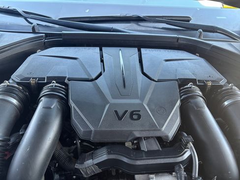 Used 2023 Genesis GV70 3.5T Sport w/ Sport Advanced Package image 17