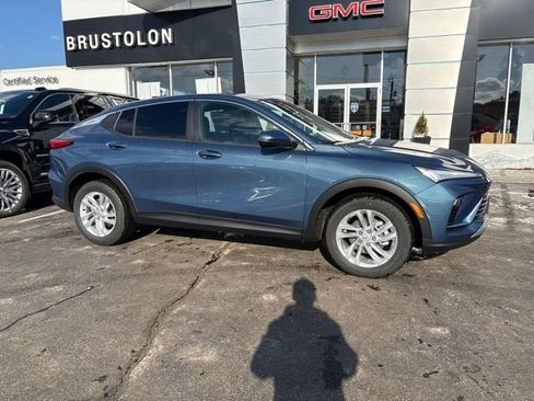 New 2026 Buick Envista Preferred w/ Convenience I Package image 2