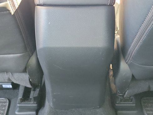 Used 2018 Subaru Forester 2.5i Touring image 19