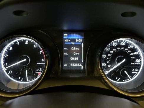 Used 2021 Toyota Camry SE FWD image 10