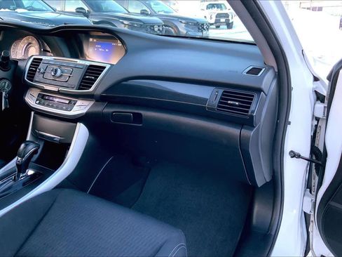 Used 2014 Honda Accord Sport image 18