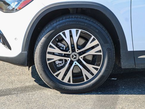 Certified 2025 Mercedes-Benz GLA 250 image 9