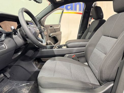 New 2026 GMC Acadia Elevation image 8