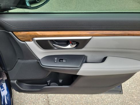 Used 2019 Honda CR-V EX-L image 10