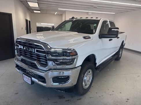 New 2026 RAM 2500 Tradesman AWD/4WD image 3