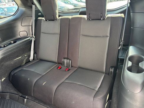 Used 2020 Nissan Pathfinder S AWD/4WD image 17