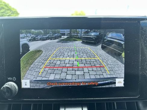 Used 2024 Toyota RAV4 XLE FWD image 24