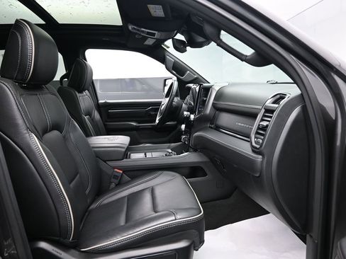 Used 2024 RAM 1500 Limited w/ Trailer Tow Group image 33