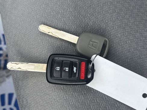 Used 2015 Honda CR-V LX image 31