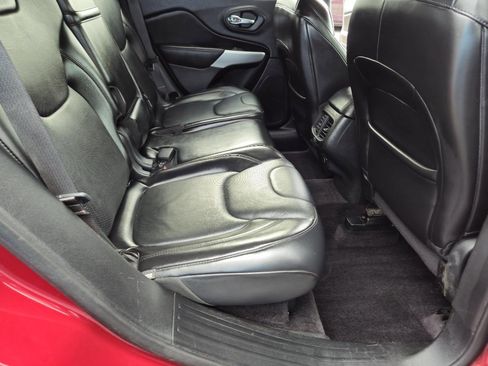 Used 2017 Jeep Cherokee Overland w/ Technology Group image 49