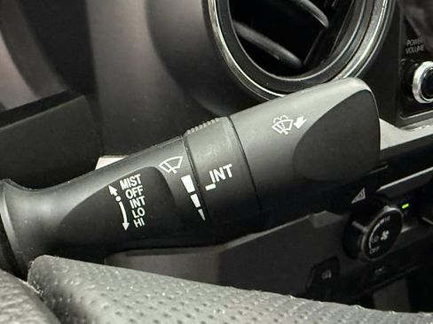 Used 2023 Toyota Tacoma SR5 RWD image 12