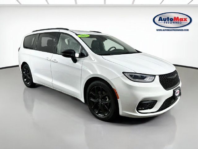 Used 2025 Chrysler Pacifica Limited FWD image 1