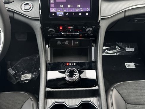 New 2025 Jeep Grand Cherokee L Laredo image 31