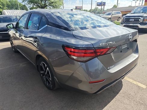 Used 2025 Nissan Sentra SV FWD image 5