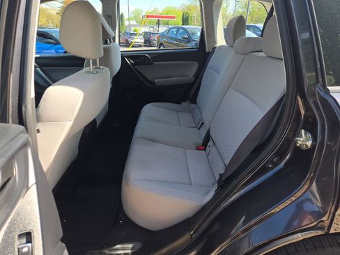 Used 2017 Subaru Forester 2.5i w/ Alloy Wheel Package AWD/4WD image 16