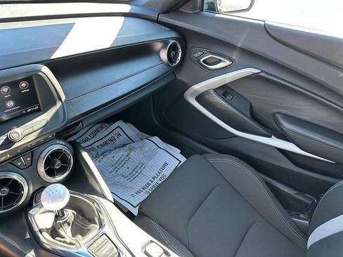 Used 2020 Chevrolet Camaro LT RWD image 25