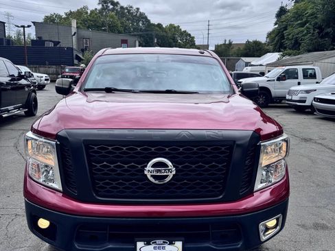 Used 2019 Nissan Titan S w/ S Utility Package image 3
