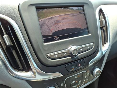 Used 2022 Chevrolet Equinox LS w/ LPO, Floor Liner Package FWD image 34
