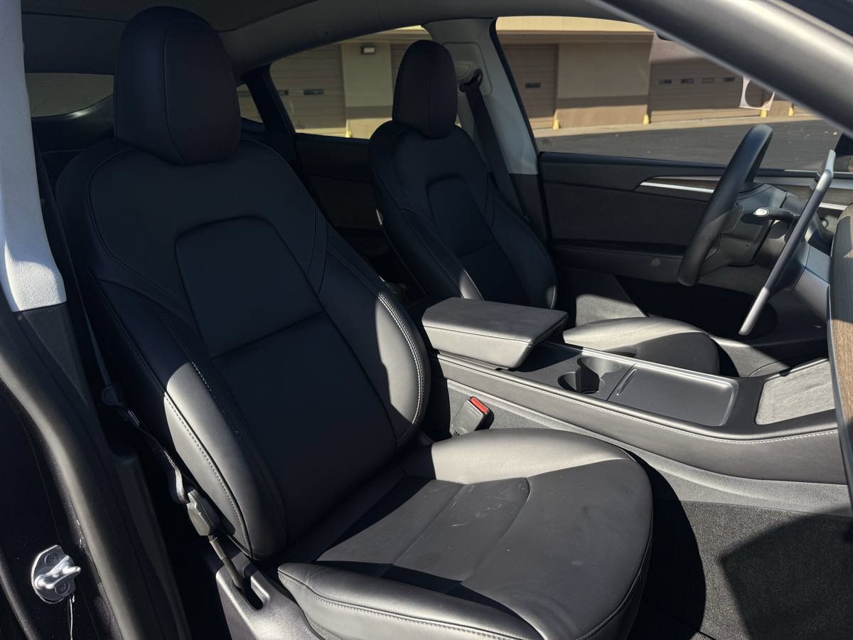 Used 2024 Tesla Model Y Long Range RWD image 21