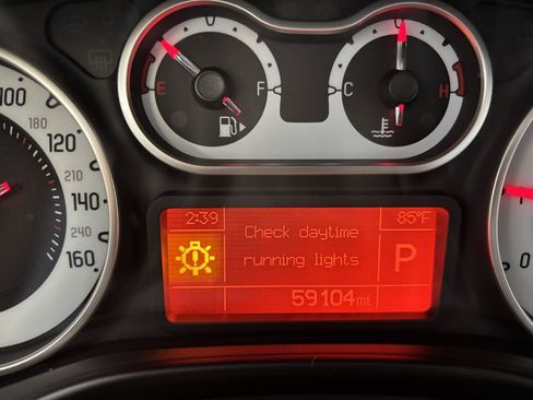 Used 2014 FIAT 500L Lounge FWD image 15