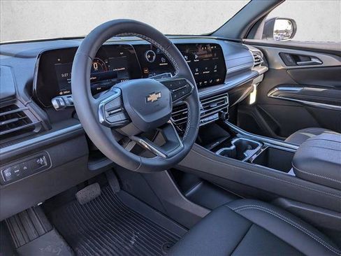 New 2026 Chevrolet Traverse LT FWD image 3