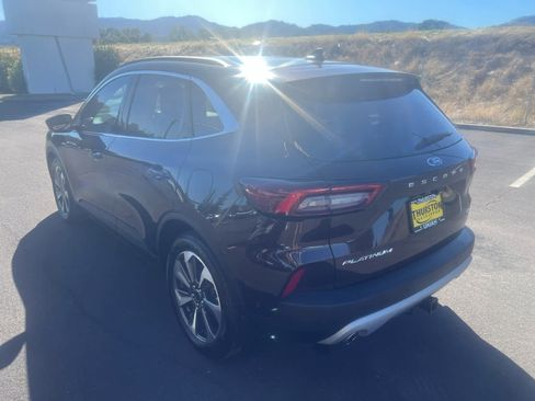 Used 2023 Ford Escape Platinum w/ Premium Technology Package image 8