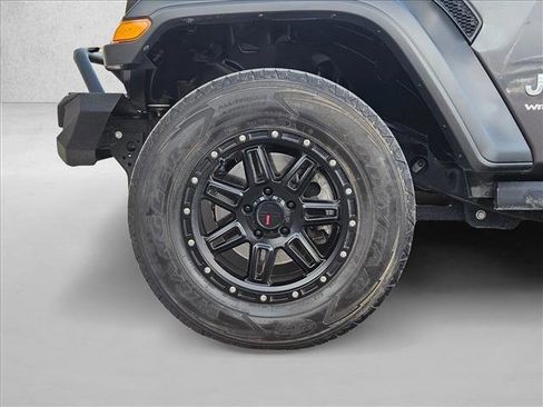 Used 2021 Jeep Wrangler Unlimited Sport AWD/4WD image 23