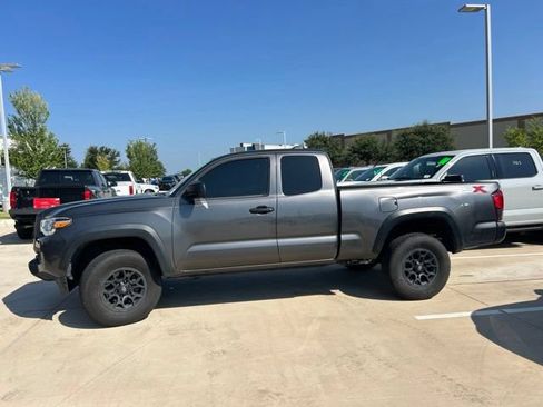 Used 2021 Toyota Tacoma SR w/ SX Package RWD image 5