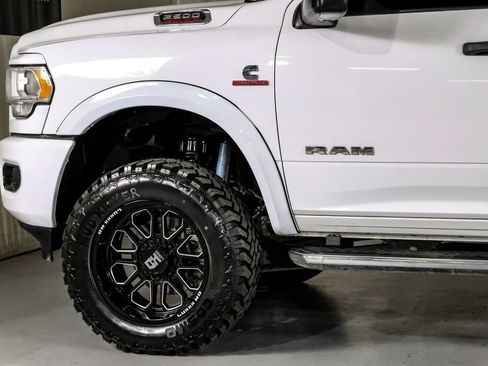 Used 2024 RAM 2500 Big Horn w/ Off Road Package AWD/4WD image 13