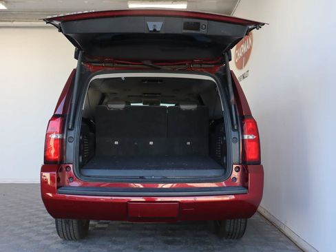 Certified 2020 Chevrolet Suburban LT AWD/4WD image 5
