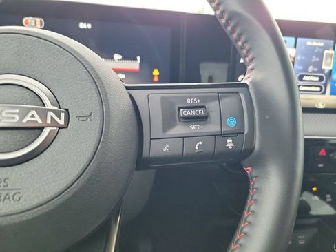 Certified 2026 Nissan Kicks SR FWD image 21