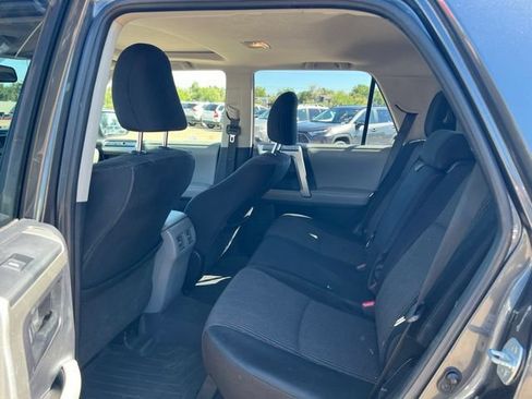 Used 2011 Toyota 4Runner SR5 w/ Convenience Pkg AWD/4WD image 30