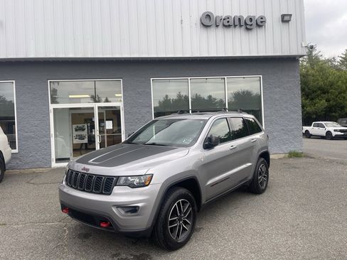 Used 2020 Jeep Grand Cherokee Trailhawk image 1