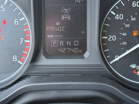 Used 2018 Nissan Titan S w/ S Utility Package AWD/4WD image 18