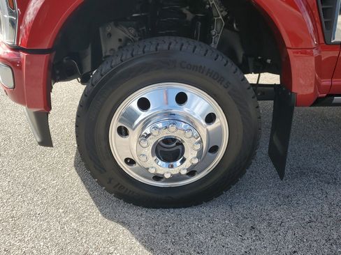 Used 2024 Ford F450 Platinum image 5