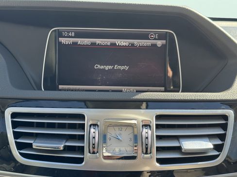 Used 2014 Mercedes-Benz E 350 Sedan image 53