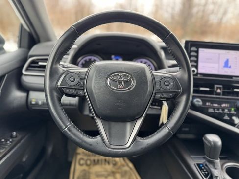 Used 2024 Toyota Camry SE image 21