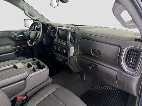Used 2022 Chevrolet Silverado 1500 LT w/ Z71 Off-Road Package AWD/4WD image 29