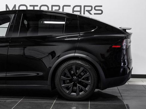 Used 2023 Tesla Model X AWD/4WD image 19