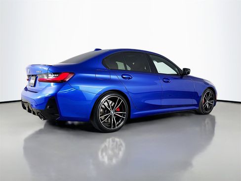 Certified 2023 BMW 330i Sedan w/ M Sport Package image 7