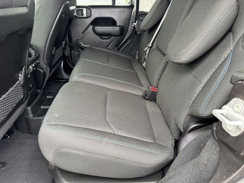 Used 2025 Jeep Wrangler Unlimited Rubicon 4xe w/ Convenience Group image 14