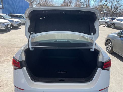 Used 2025 Nissan Sentra SV image 29