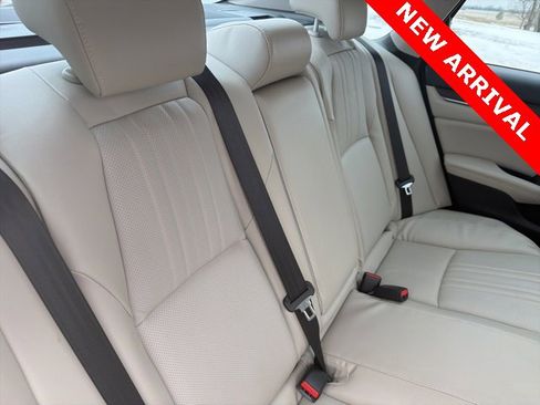 Used 2018 Honda Accord Touring image 23