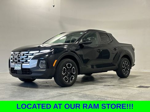 Used 2023 Hyundai Santa Cruz SEL Premium AWD/4WD image 2