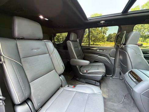 Used 2023 Cadillac Escalade Sport w/ LPO, ONYX Package AWD/4WD image 38