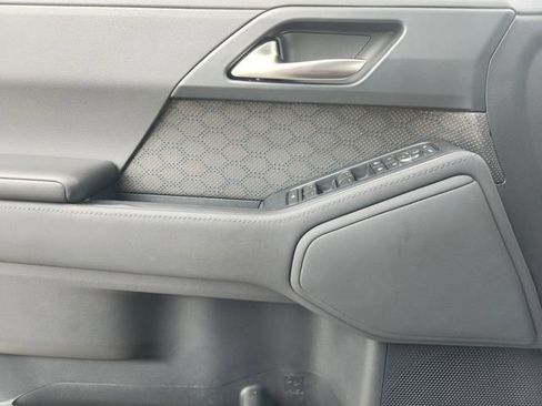 Used 2024 Lexus GX 550 w/ Accessory Package (Z1) AWD/4WD image 17