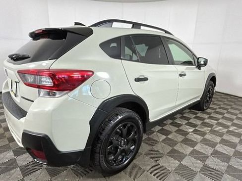 Used 2023 Subaru Crosstrek 2.0i Premium w/ Popular Package #2 AWD/4WD image 3